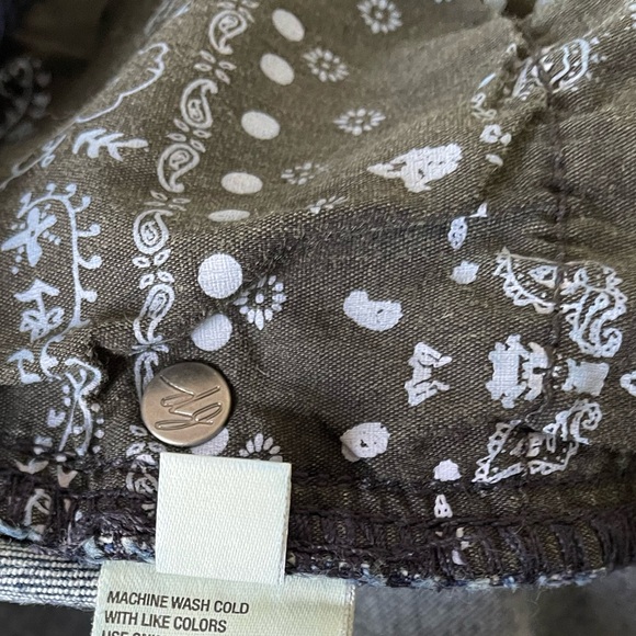 We The Free Crvy By Ma Cherie High Waist Flare Jeans - Picture 12 of 13